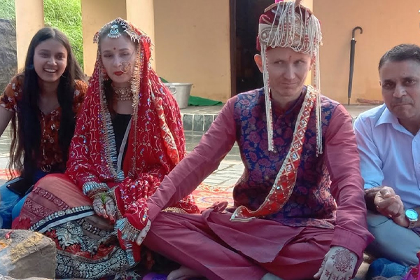 இஸ்ரேலில் காதலித்து இந்தியாவில் திருமணம் செய்த காதல் ஜோடி | Couple Fell In Love Israel And Married In India