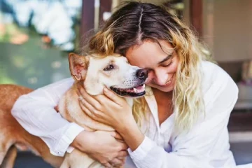 இறந்துபோன செல்லப்பிராணிகளிடம் பேச வேண்டுமா? இப்படியுமா பண்ணுவாங்க..