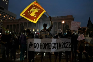 இன்றும் தொடரும் புரட்சிப் போராட்டங்கள்! கொழும்பின் பாதுகாப்பு தீவிரம்