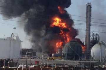 லூசியானாவில் எண்ணெய் சுத்திகரிப்பு ஆலையில் வெடிப்பு; நச்சுப்புகை வெளியேற்றம்