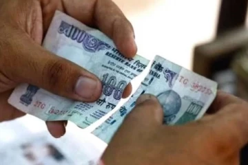 உங்களிடம் கிழிந்த, சேதமடைந்த ரூபாய் நோட்டுகள் இருக்கிறதா? அவற்றை எப்படி மாற்றுவது? முழு விவரங்கள்!