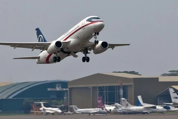 ரஷிய ஜெட் விமான விபத்தில் மூவர் உயிரிழப்பு