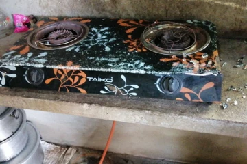 பாடசாலை ஒன்றில் வெடித்து சிதறிய எரிவாயு அடுப்பு!