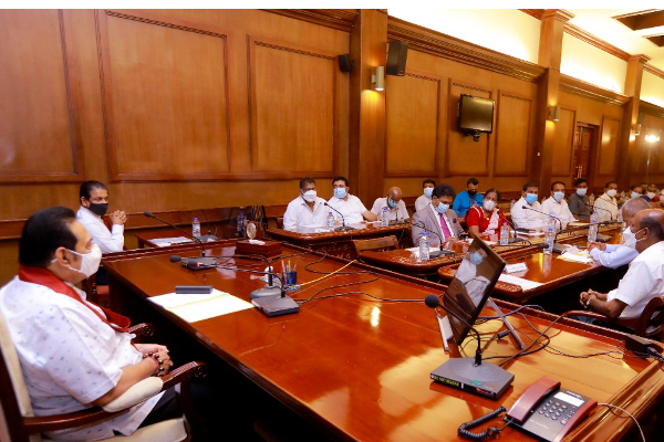 மஹிந்த தலைமையில் அரசாங்கத்தை முன்னகர்த்த தீர்மானம் | Special Meeting Mahinda With Ministers Mps