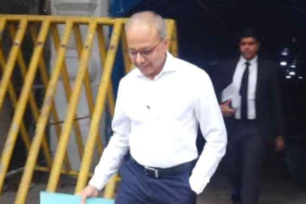 தவறுதலாக சி.ஐ.டிக்கு சென்ற சாகல | Sagala Ratnayaka Arrives At Fcid