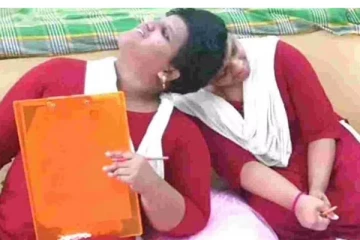 12 ஆம் வகுப்பு தேர்வை எழுதிய தலை ஒட்டிப்பிறந்த சகோதரிகள் - பொதுமக்கள் நெகிழ்ச்சி