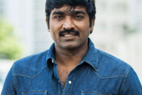 நடிகர் விஜய் சேதுபதியாக மாறிய இளம்பெண் - இணையத்தை கலக்கும் வீடியோ!! | Gir Like Actor Vijaysethupathi Video Viral