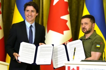 உக்ரைனுக்கு ரூ.200 கோடி நிதியுதவி: உதவிகரம் நீட்டிய கனடா அரசு