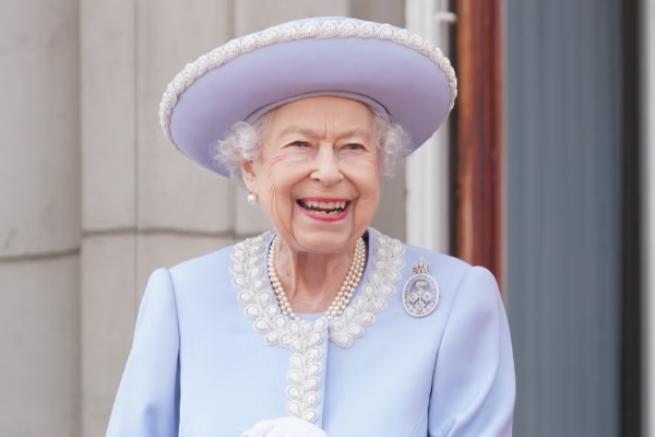 எப்ஸ்டீன் ஆவணங்களில் மகாராணியாரின் பெயர்? பரபரப்பை உருவாக்கியுள்ள செய்தி | Queen Elizabeth Name In Epstein Files