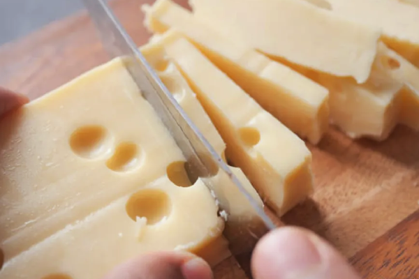 நீரிழிவு நோயாளிகளுக்கு சீஸ் ஏன் நல்லது தெரியுமா? நிபுணர் விளக்கம் | Why Cheese Is Good For Diabetic Expert Explanation