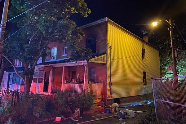 ரொறன்ரோ தீ விபத்துச் சம்பவத்தில் ஒருவர் பலி | One Person Dead Following Early Morning Fire