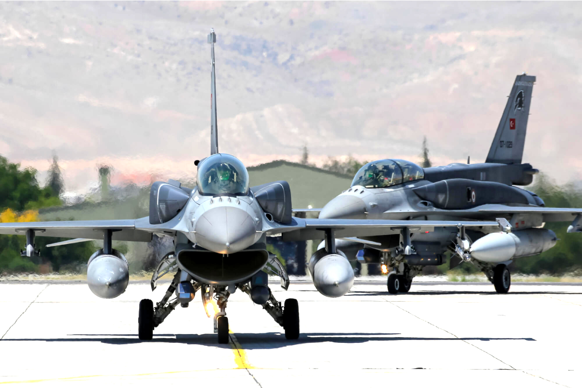 Taiwan-got-first-two-F-16Vs-against-China-J20-Jets