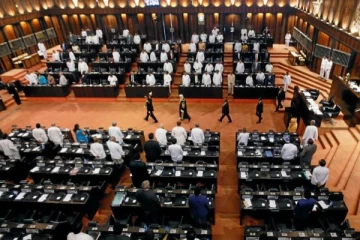 ஹன்சாட்டில் கிழி கிழி உரைகள் - தமிழர்களுக்கு உதவ ஹி ஹி