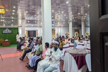 வவுனியாவில் நீண்ட நேரம் காத்திருந்த மக்கள்... சஜித்துக்கான பிரச்சார கூட்டத்தில் சலசலப்பு!