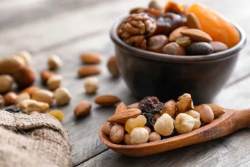 தினமும் உலர் பழங்கள் எடுத்துக்கொள்வது ஆபத்தா?