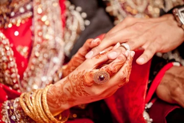 இது புதுசா இருக்கே.. டிரெண்டாகும் ஒரு நாள் திருமணம், சட்டபூர்வமானது இல்லை - காரணம் தெரியுமா?