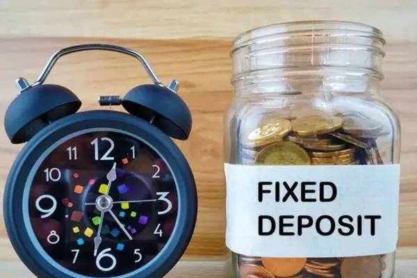SBI, HDFC வங்கி FD-ல் எதில் அதிக வருமானம் கிடைக்கிறது? | Which One Gives Higher Returns In Sbi Hdfc Bank