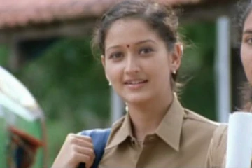 நடிகை லைலாவா இது? இப்போது எப்படி இருக்கிறார் பாருங்க.. விஜய் சேதுபதி உடன் எடுத்த போட்டோ இதோ