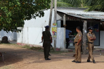 முள்ளிவாய்க்கால் வளாகத்திற்குள் ஊடகவியலாளருக்கு அச்சுறுத்தல் (Photos)