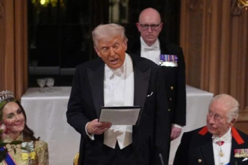 மன்னர் சார்லஸ் கொடுத்த விருந்தின்போது இளவரசர் ஹரியை சீண்டிய ட்ரம்ப்