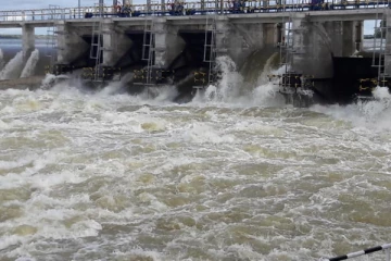 இரணைமடு குளத்தின் அனைத்து வான் கதவுகளும் திறப்பு!