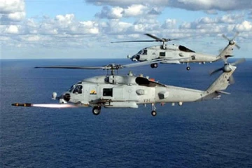 எம் எச் 60 ஆர் ஹெலிகாப்டர்கள் கடற்படையில் இணைப்பு