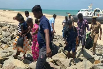 இலங்கையிலிருந்து தமிழகத்திற்கு சென்ற மேலும் 12 பேர்!