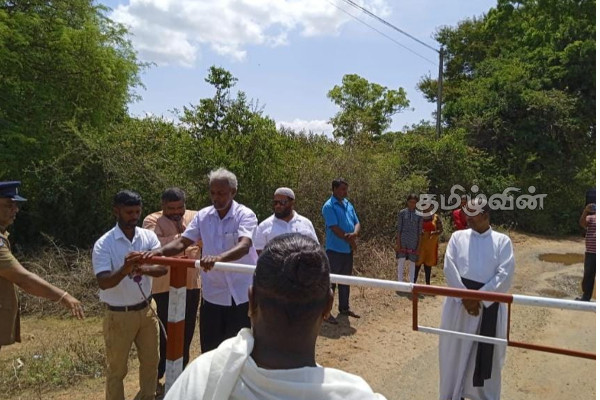 செட்டிகுளம் தொடருந்து கடவை  பாதுகாப்பான கடவையாக புனரமைப்பு | Unsafe Level Crossing Into Safe Level Crossing