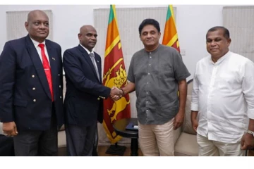 முன்னாள் இராணுவத் தளபதி சஜித் அணியில் இணைவு