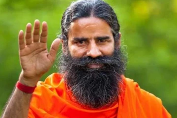 பாபா ராம்தேவ் கருத்து சொல்ல   தடை விதிக்க முடியாது: உயர் நீதிமன்றம்