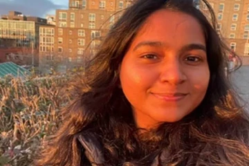 பொலிஸ் வாகனம் மோதி மரணமடைந்த மாணவி ஜாஹ்னவி: குற்றவியல் நடவடிக்கை கோரி திரண்ட மக்கள்