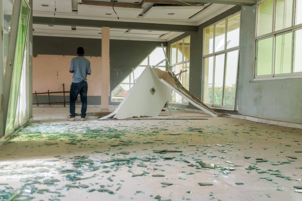 வெளிநாடொன்றில் இராணுவ தளவாடக் கிடங்கில் வெடிவிபத்து: பலர் பலி | Explosion At Military Ammunition Depot In Burundi