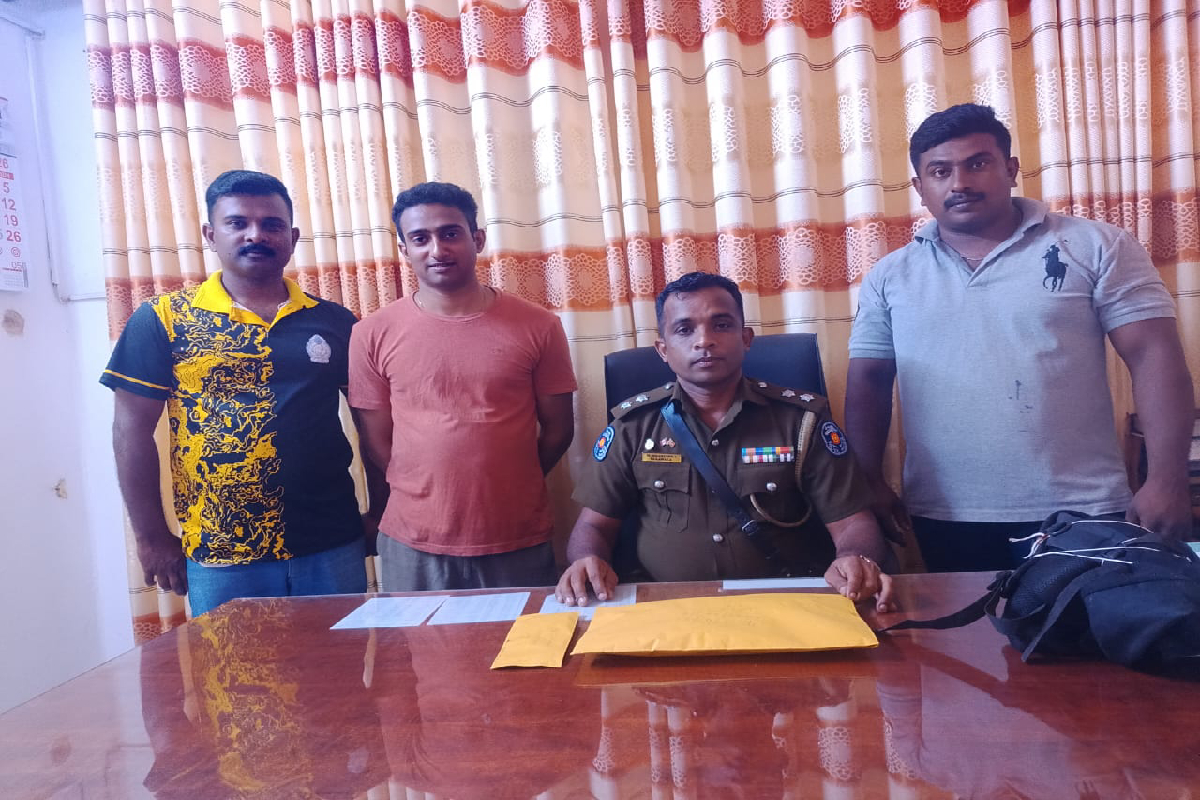 யாழில் இலட்சம் மதிப்புள்ள போதை மாத்திரைகளுடன் இளைஞன் கைது! | Youth Arrested With Drug In Jaffna