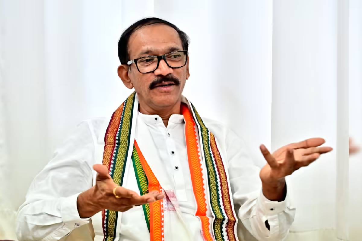 தவெக அமைச்சரவையில் இணைய காங்கிரஸுக்கு அழைப்பு - எத்தனை அமைச்சர்கள்? | Cm Vijay Invited Congress To Join Ministry