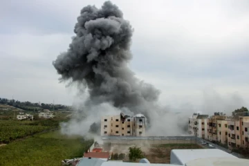 ඊශ්‍රායලයෙන් දකුණු ලෙබනනයට දැවැන්ත ප්‍රහාරයක් - වෛද්‍යවරුන් 12 දෙනෙකු මරුට