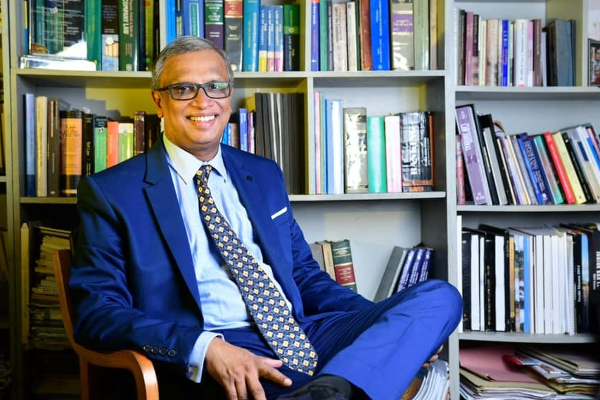 தமிழக கடற்தொழிலாளர்களுக்கு அனுமதி வழங்கினால் இழுவைமடிப் படகுகளே இங்கு வரும்: சுமந்திரன் | Only Trawlers Will Come If Tamil Nadu Sumanthran