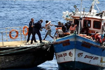 அவுஸ்திரேலியா செல்ல முற்பட்ட 68 பேர் கைது