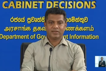 ශ්‍රී ලංකා මුහුදේ ආන්දෝලනයට ලක්වූ ඉරාන නෞකාවලට මොකද වෙන්නේ? - ඇමති නලින්දගෙන් ප්‍රකාශයක්