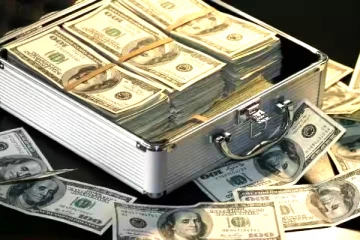 சோடா குடிக்கச் சென்ற பெண்ணுக்கு அடித்த ஜாக்பாட்., லொட்டரியில் ரூ.3 கோடி பரிசு