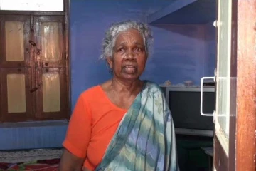 முககவசம் அணிந்து சொந்த பாட்டியிடம் பேத்தி செய்த கொடுமை.. அதிர்ந்து போன பொலிசார்
