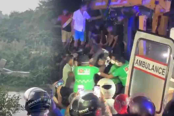 லுணுவில பிரதேசத்தில் விபத்துக்குள்ளான ஹெலிகொப்டர் ; விமானி உயிரிழப்பு | Helicopter Crashes Pilot Dies