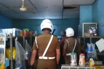 யாழில் இரவுவேளை பல நோக்கு கூட்டுறவு சங்க கூரையை பிரித்து திருட்டு!