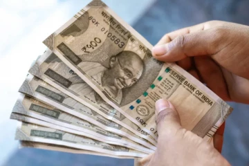 இலங்கையில்  இந்திய ரூபாயைப் பயன்படுத்த முடிவு!