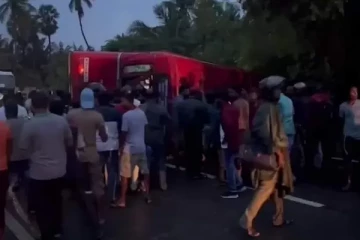 அரச உத்தியோகஸ்தரை பலியெடுத்த பளை கோரவிபத்து; சாரதி தொடர்பில் நீதிமன்றம் விடுத்த உத்தரவு!