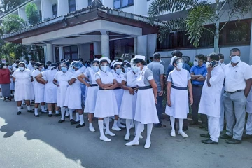 முல்லைத்தீவு வைத்தியசாலைக்கு முன்பாக பாரிய வேலை நிறுத்த போராட்டம் - விடுக்கப்பட்ட அழைப்பு!