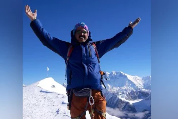 உலகின் உயரமான சிகரத்தின் உச்சியை தொட முயன்ற இந்தியர் மரணம் - பொதுமக்கள் சோகம்
