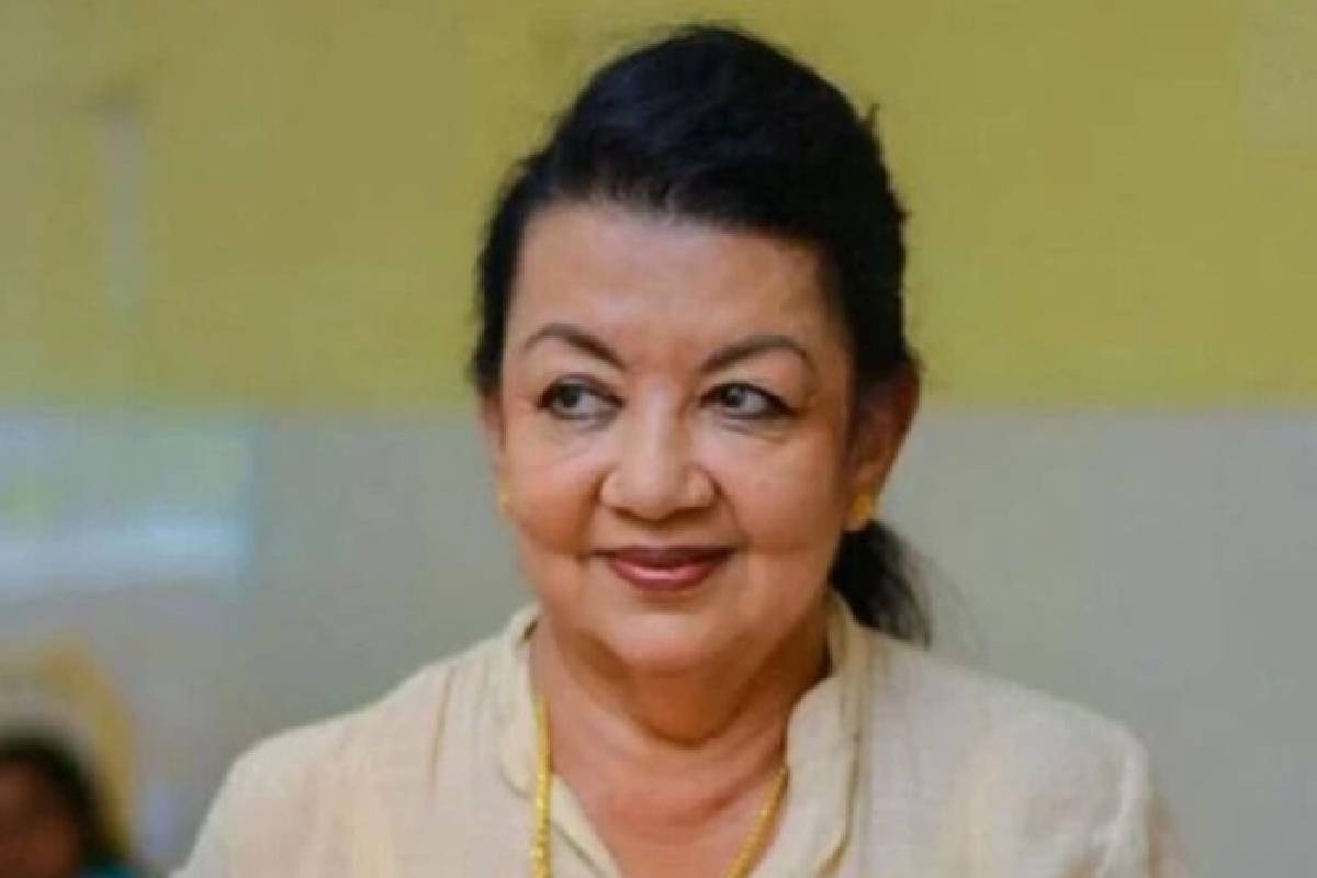 19 ஆம் திகதி நாடு திரும்புவதாக அறிவித்த ஷிராந்தி இன்னமும் வந்து சேரவில்லை | Shiranthi Singapore Has Not Yet Arrived
