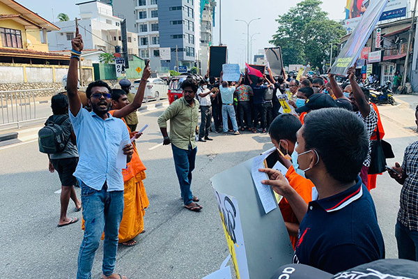பரபரப்பாகும் கொழும்பு; குவிக்கப்பட்டுள்ள பொலிஸார்!(Photos) | Police In Colombo