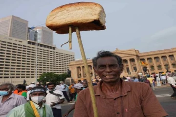 விரைவில் பாண் வரிசையும்  ஏற்படலாம்!
