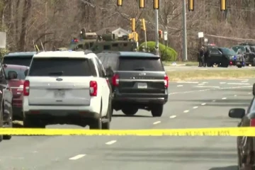 அமெரிக்காவில் சி ஐ ஏ தலைமையகத்திற்கு முன் துப்பாக்கி பிரயோகம்